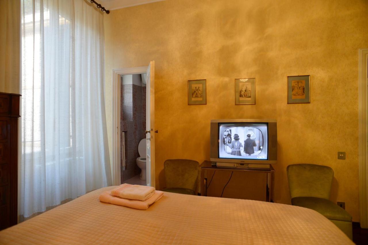 Amici Di Roma Apartment Ngoại thất bức ảnh