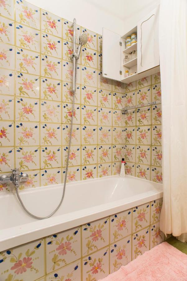 Amici Di Roma Apartment Ngoại thất bức ảnh