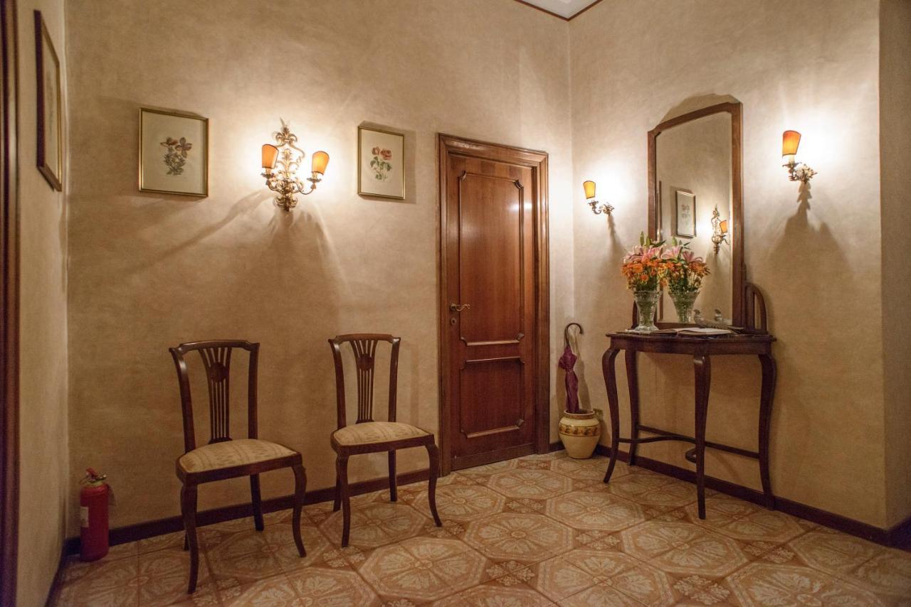 Amici Di Roma Apartment Ngoại thất bức ảnh